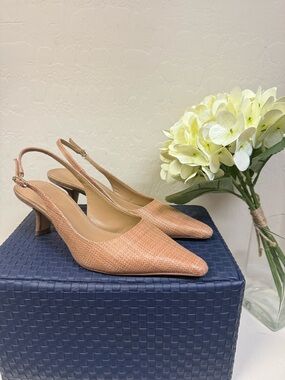 Sam Edelman Peach Woven Slingback Pointed-Toe Kitten Heels
